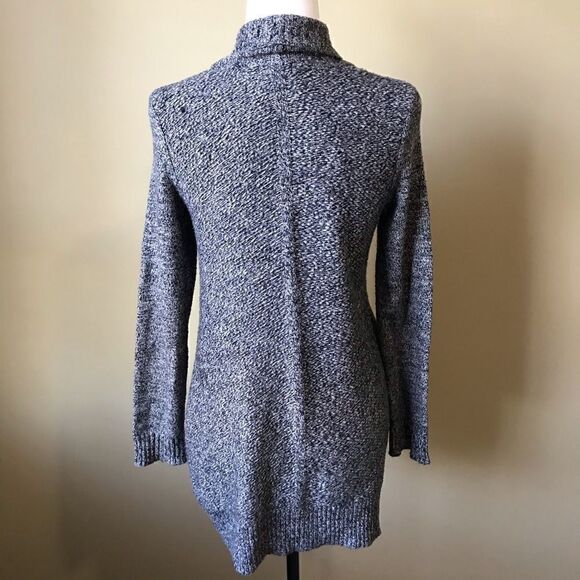 Black and White Shaker Knit Cardigan - Picture 5 of 7